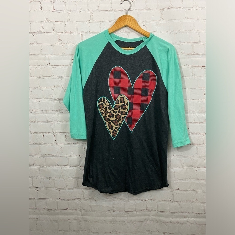 Crazy Train Leopard & Red Buffalo Plaid Heart Raglan Baseball Tee Womens Size M